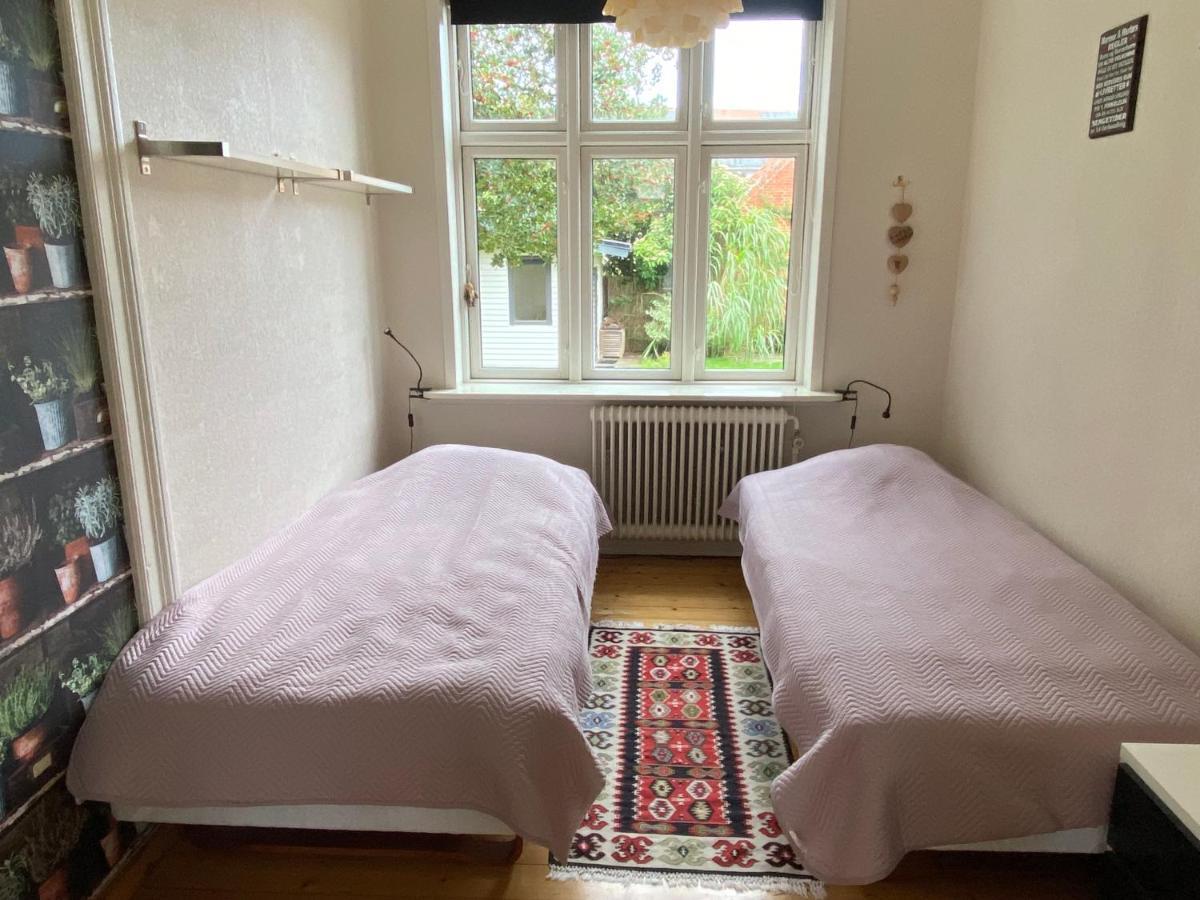 Ferienwohnung Oasen Ved Centrum Frederikshavn Exterior foto